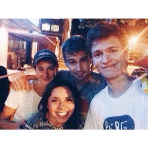Theo James, Shailene Woodley and Ansel Elgort in Atlanta on 5/24/14 with @michellefulleda on Twitter who said: "OMG OMG. I just met Shailene Woodley, JAMES THEO, and Ansel Elgort!!!!!!!!"