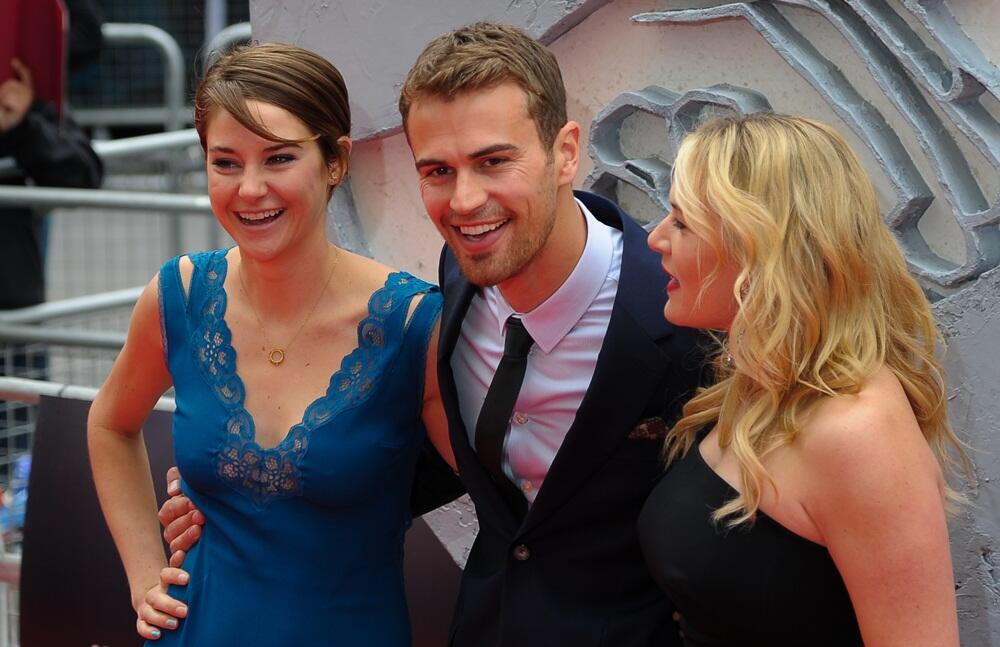 Photos: Divergent London Premiere (3.30.14)
