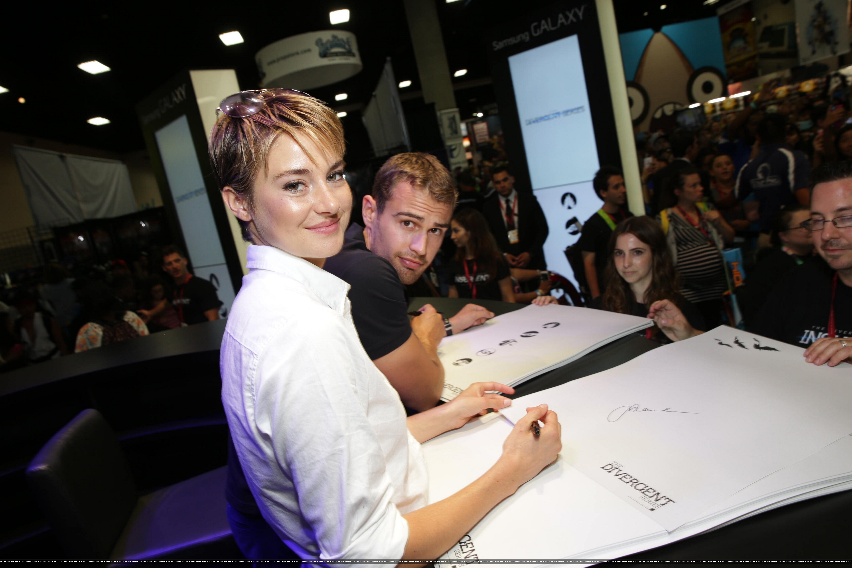 Divergent Stars Theo James & Shailene Woodley Have A Message For Fans From The Set of Insurgent