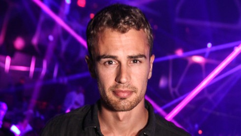 Photos: Theo James Enjoys a Boys Night Out In Las Vegas