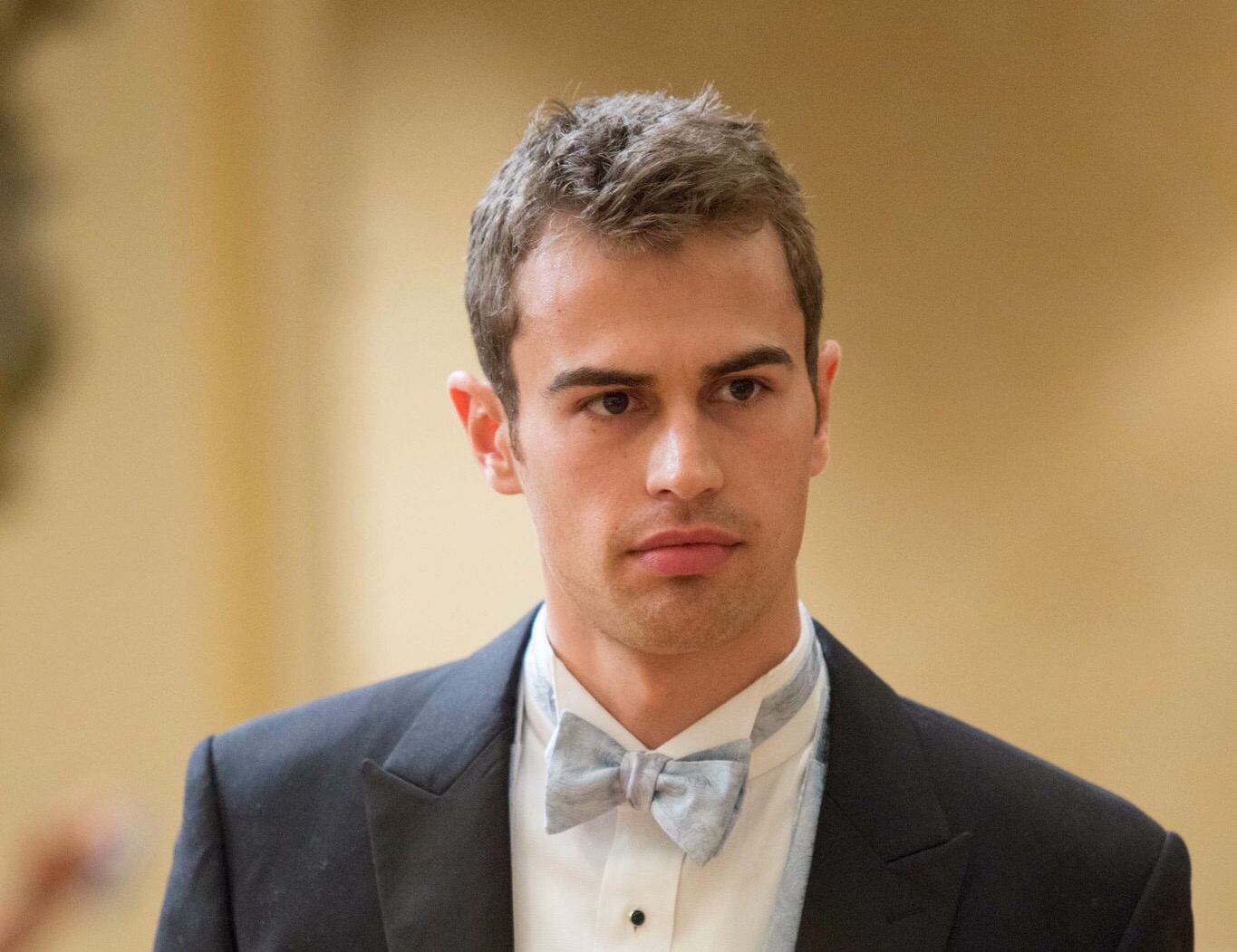 New ‘Franny’ Stills Featuring Theo James and Dakota Fanning