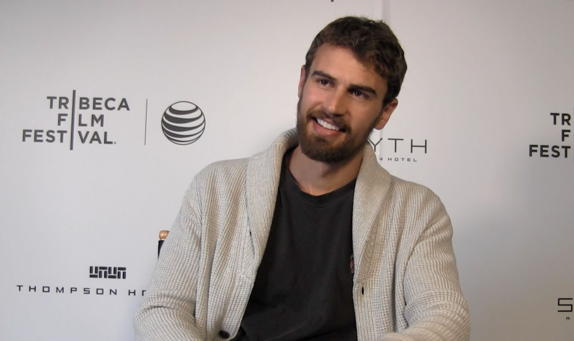 Theo James Talks ‘Insurgent’ Changes and How They Will Affect ‘Allegiant’