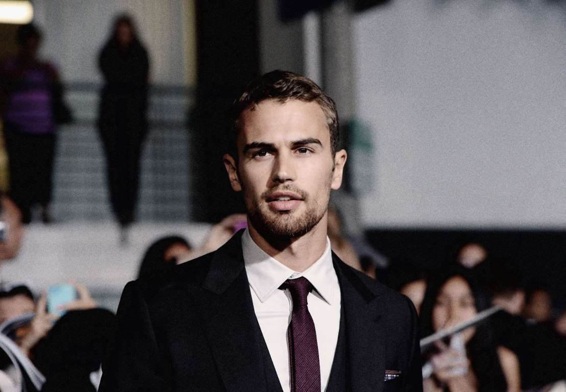 Theo James #6 In Glamour’s ‘Sexiest Men In The World’ 2015 List