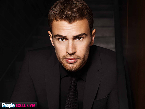 Theo James Confirmed as Boss Parfums New Ambassador