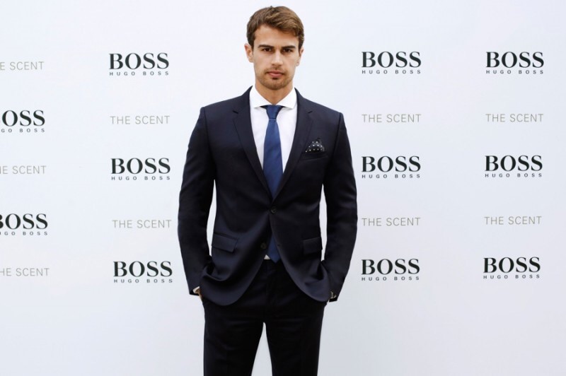 koppel Luipaard Algebra Hugo Boss Teases A New Theo James Image From 'Boss The Scent' Commercial